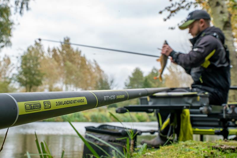 Matrix Ethos XR-Power 3.5m Landing Net Handle