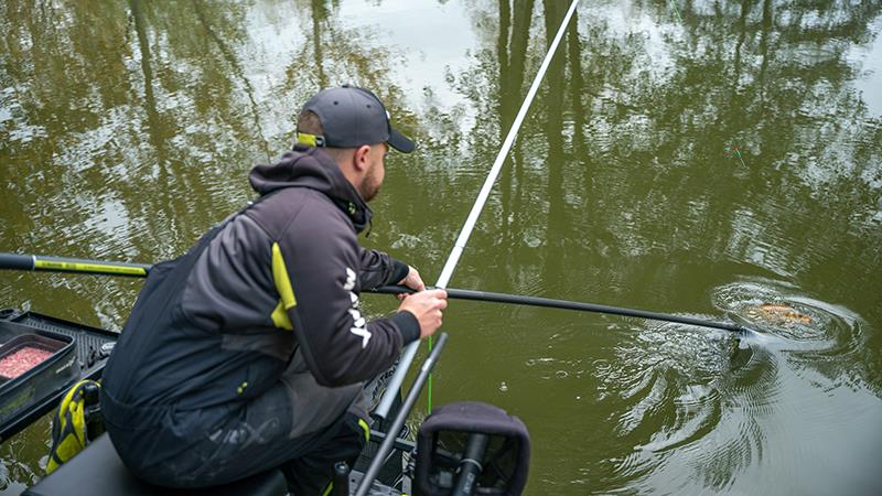 Matrix Ethos XR-Power 4.5m Landing Net Handle