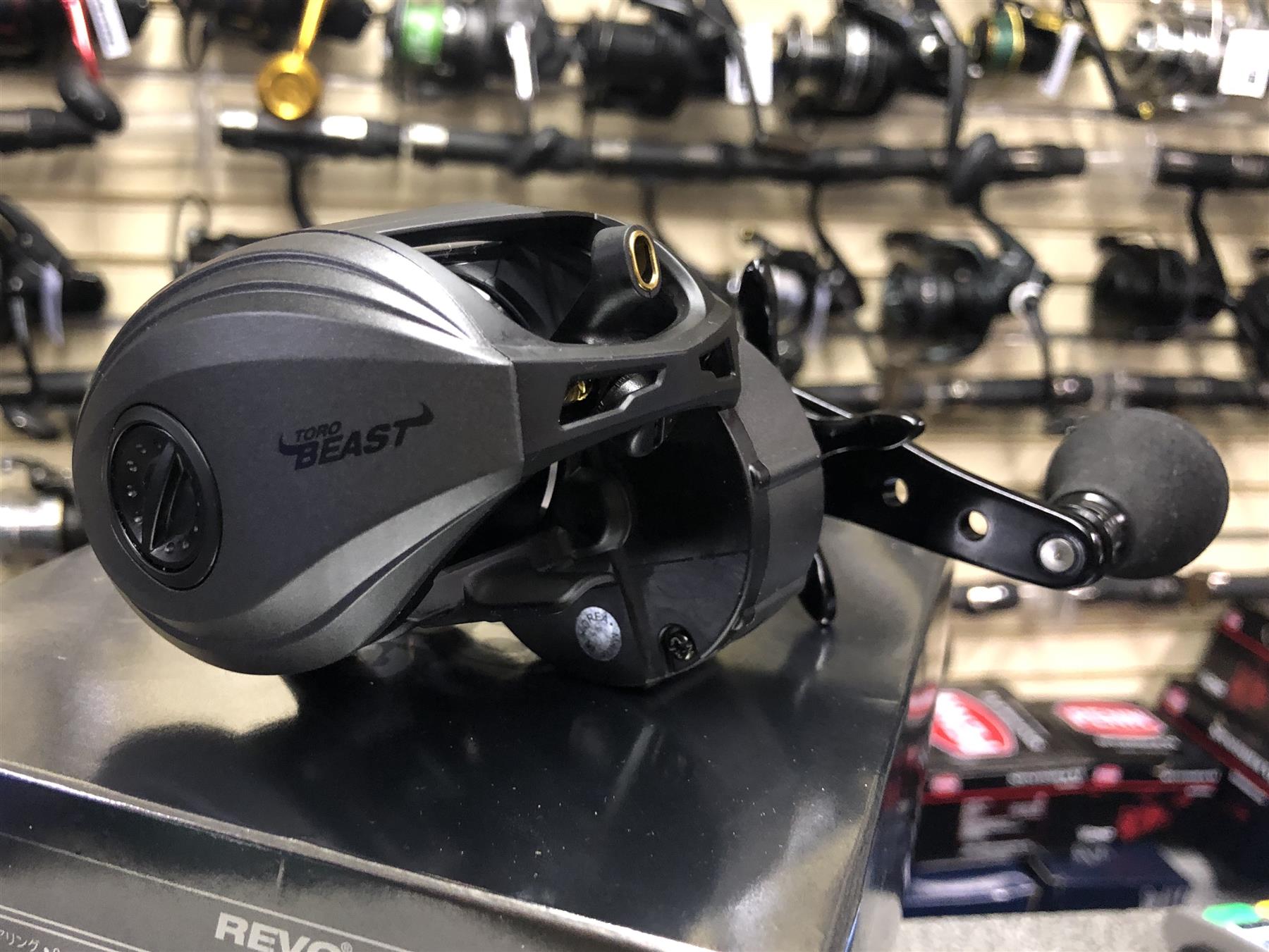 Abu Garcia Revo Toro 3 Beast 61 HS Left